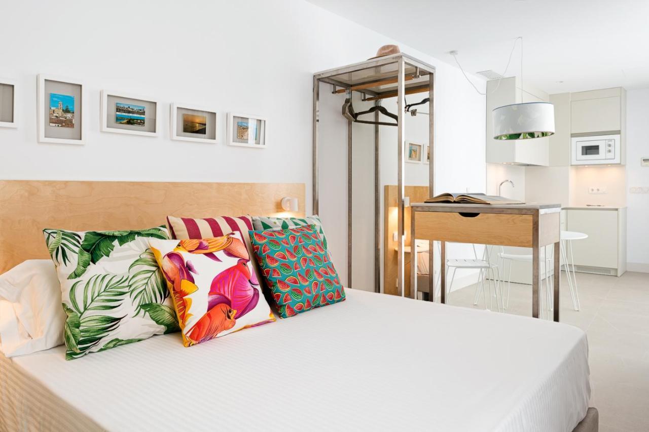 كونيل ذي لا فرونتيرا Apartamentos Y Estudios Centricos Conil Home Suite المظهر الخارجي الصورة