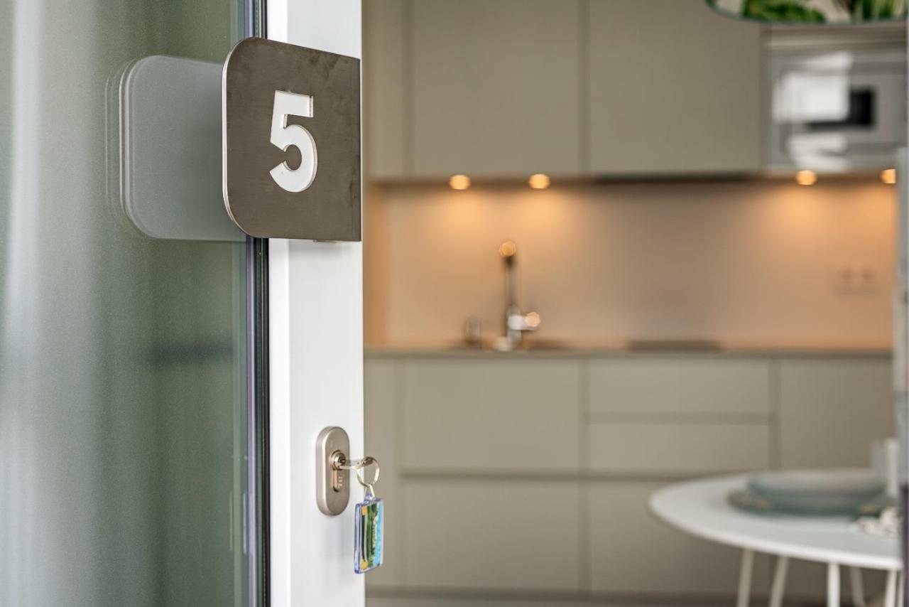 كونيل ذي لا فرونتيرا Apartamentos Y Estudios Centricos Conil Home Suite المظهر الخارجي الصورة